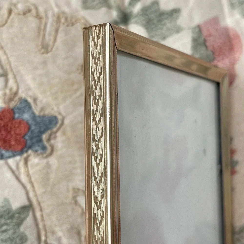 PICTURE PHOTO EASEL FRAME Vtg‎ Brass Filigree Floral Art Nouveau Gold Ornate 4x6